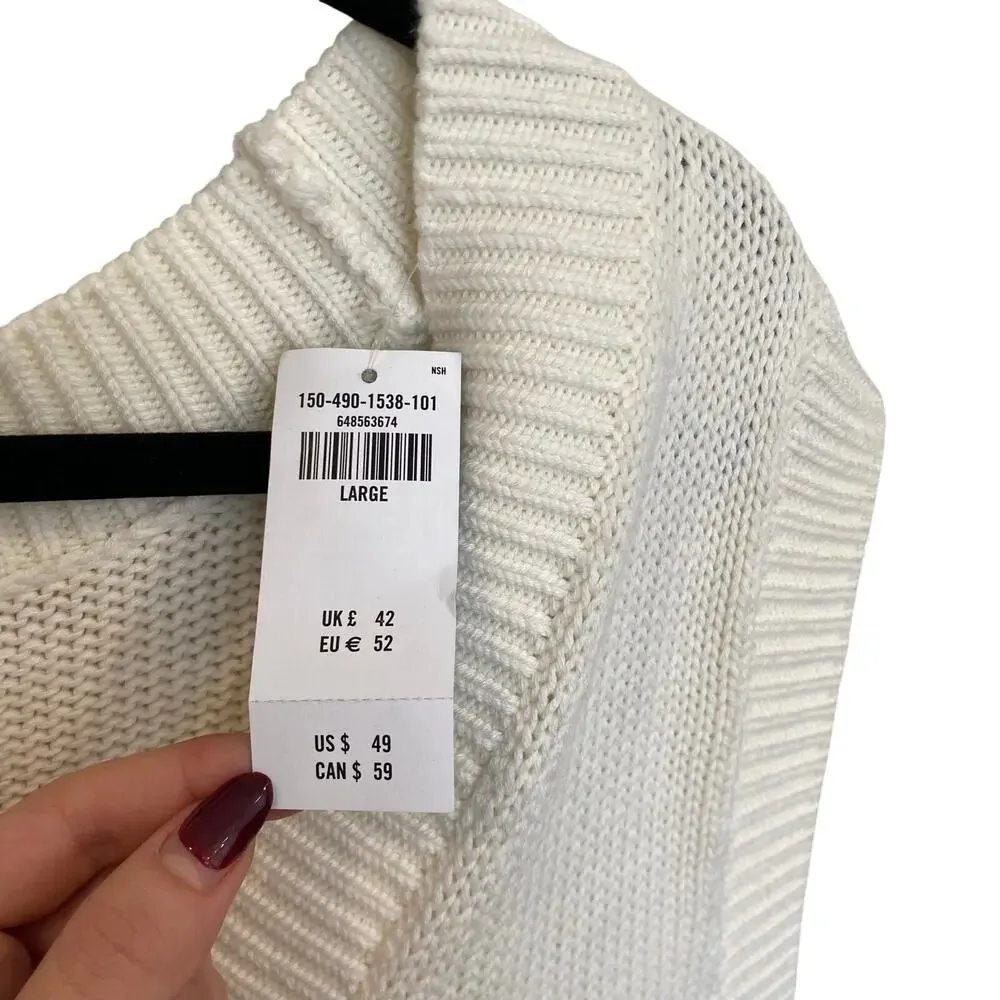 Abercrombie & Fitch Cropped Knit V Neck Sweater Vest In White | Preppy - Picture 10 of 11